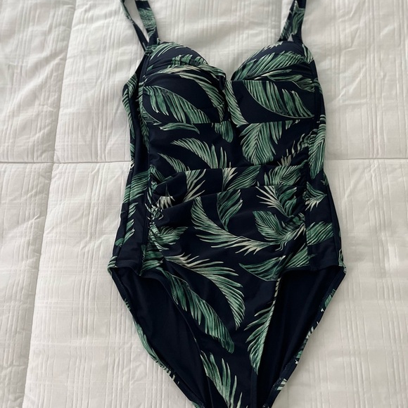 NWOT NIPTUCK SWIM SUIT - Picture 1 of 4